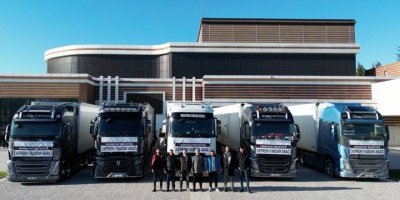 Başkan Sözen 5 TIR yardımı teslim etti