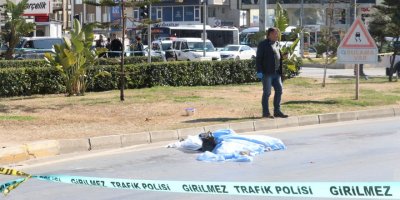 Market dönüşü TIR altında kalan kadın öldü