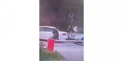 Kesici aletle 15 aracın lastiklerini patlattı; o anlar kamerada