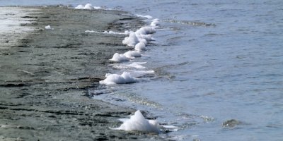 Burdur Gölü'nde köpüklenme