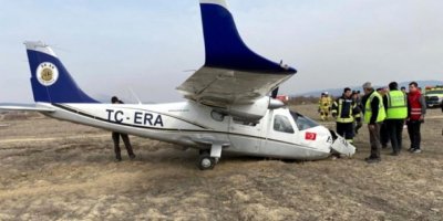 Motoru arızalanan uçak zorunlu iniş yaptı