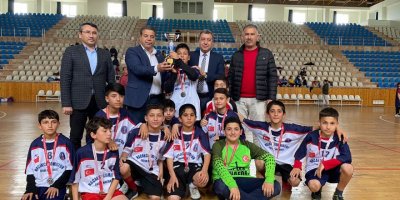 Kumluca'da Futsal Turnuvası sonuçlandı
