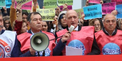 SGK çalışanları iş bıraktı