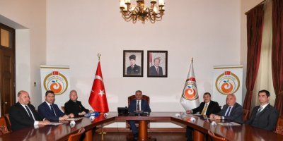 Vali Yazıcı: Seçim demokrasinin namusudur