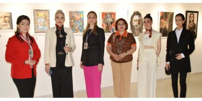 İranlı kadınların eserleri Antalya'da