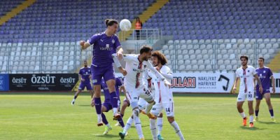 Afyon evinde Düzce'ye yenildi