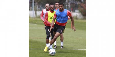 Antalyaspor, Karagümrük'e tam kadro hazırlanıyor