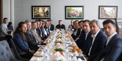 Başkan Yücel doğu muhtarlarıyla buluştu