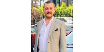 Tartıştığı kişiler tarafından bıçaklanarak öldürüldü; olay kamerada