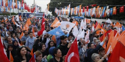 Çavuşoğlu: Kılıçdaroğlu, YPG/PYD terör örgütü mü değil mi?