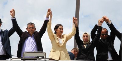 CHP'li Özel: Türkiye istila altındadır