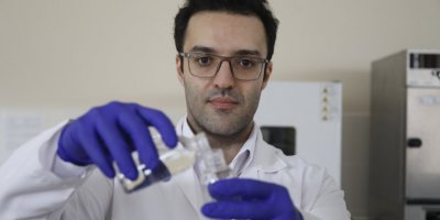 Kanser hastası annesi ve ablası için doğal yağlı, güneş koruyuculu dezenfektan geliştirdi