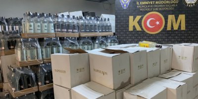 Otel deposundan 6 bin 919 şişe sahte içki çıktı