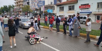 Otomobilin çarptığı elektrikli bisikletteki çocuk hayatını kaybetti
