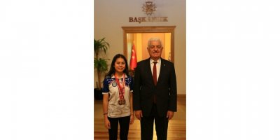 Muğlalı okçu Hazal dünyanın zirvesinde