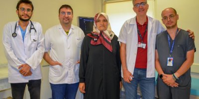 Kalbindeki 40 yıllık delik, 'şemsiye' yöntemi ile kapatıldı