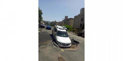 Muğla'da cip, patlayan isale hattına düştü