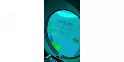 Deniz altında sürpriz doğum günü