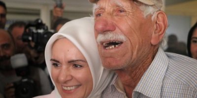 Bakan Özdemir’i gören akrabası; Heyecanlandım, helal olsun valla