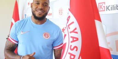 Assombalonga 1+1 yıllığına Antalyaspor'da