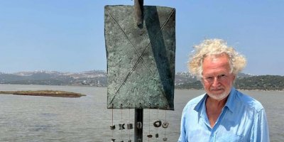 Milas'taki festivalde 50 bin Euro'luk bronz heykelin başı çalındı