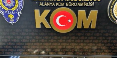 Durdurulan araçtan 10 tabanca çıktı