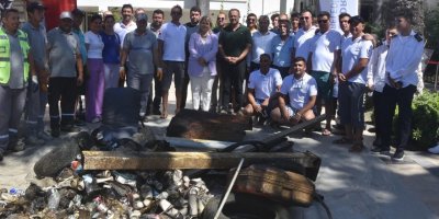 Bodrum'da deniz dibi temizliğinde toplam 200 kilogram atık toplandı