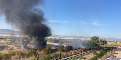 Burdur'da otluk alan yangını