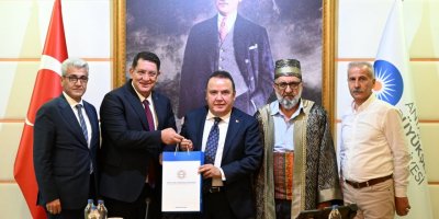 Başkan Böcek esnaf temsilcilerini ağırladı