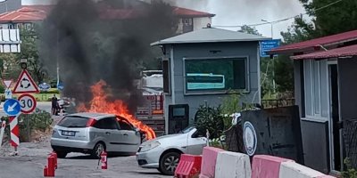 Muğla'da seyir halindeki araçta yangın