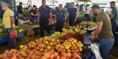 Pazarda 'gürültülü satış'a 1295 lira ceza