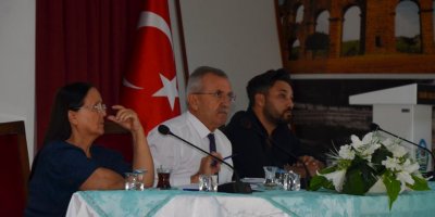 Serik Belediyesi'nde ekim meclisi