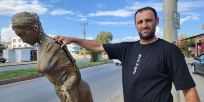Festivalin simgesi 'Venüs', hurdacıdan alınıp yol kenarına süs yapıldı