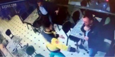 Tatlı parçası nefes borusuna kaçtı, veteriner hekim Heimlich manevrası ile kurtardı