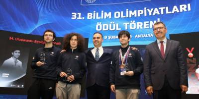 Türkiye'nin geleceğinin gençlerin omuzlarında !