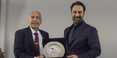 Mücahit Arınç’tan gençlere mesaj: Ülke sorunlarına kayıtsız kalmayın.