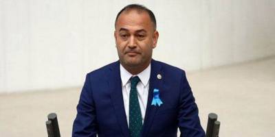 AB tutarsız davranışlara devam ediyor