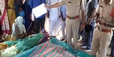 Hindistan'da ev çöktü: 5 ölü