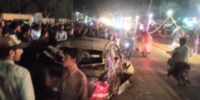 Pakistan'da bombalı saldırı