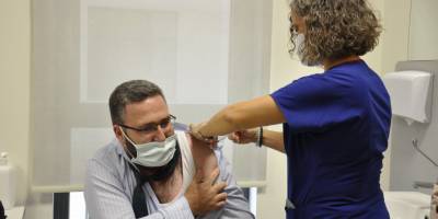 İlk Turkovac gönüllüsü aşı oldu