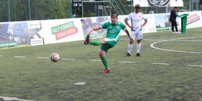 Görme engellilerin azmi izleyicileri şaşırttı