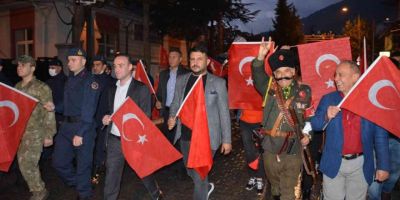 Saimbeyli’nin işgalden kurtuluşunun 101. yılı fener alayı kutlandı