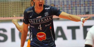 Antrenmanda başı yarıldı, 3 hafta sonra sahaya döndü