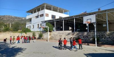 Korkuteli’nde 10 Bin Pota Projesi Devam Ediyor