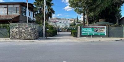 Adana’da sulama kanallarından çıkarılan çöpler sergileniyor