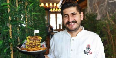 Fikret’ten lezzet avcılarına dev burger ve et sushi sürprizi