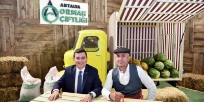 Kepez, kadın kooperatifleri standı ile YÖREX’te