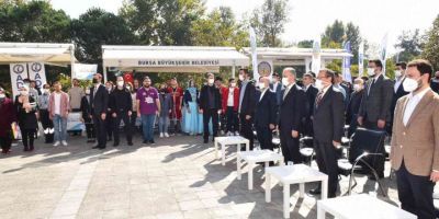 Üniversitelilere her alanda tam destek