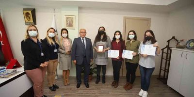 Kartal Belediyesi’nden kreş öğrencilerine online İngilizce eğitimi