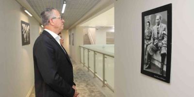 Atatürk’ün fotoğrafları Gaziemir’de
